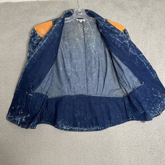 90s Acid Wash Denim Jacket Womens Medium‎ Studded Buckle Accents Western Cowgirl - Picture 4 of 9